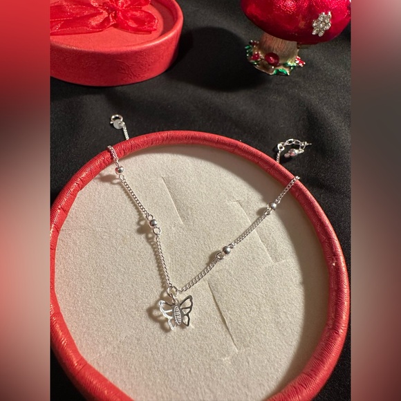 Butterfly Ankle Bracelet - Picture 6 of 7